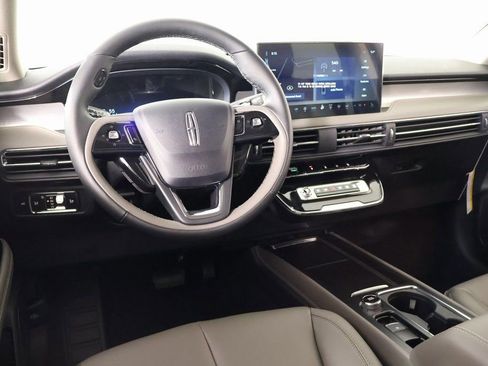 New 2026 Lincoln Corsair Premiere image 2