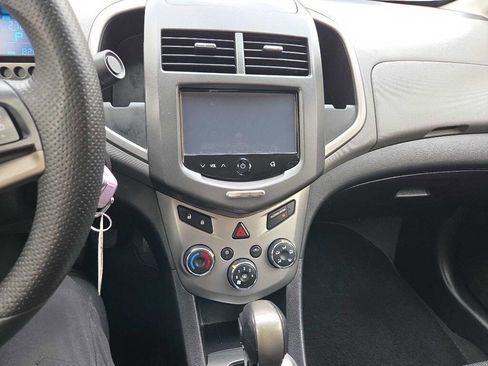 Used 2016 Chevrolet Sonic LT FWD image 21