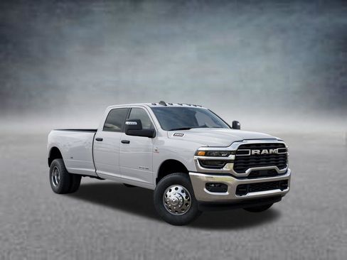 New 2026 RAM 3500 Big Horn AWD/4WD image 5