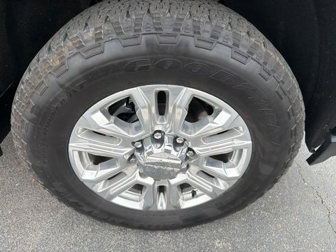 Used 2021 GMC Sierra 2500 Denali w/ Denali Ultimate Package AWD/4WD image 14