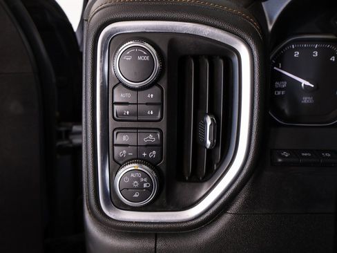 Used 2021 GMC Sierra 1500 AT4 w/ AT4 Value Package image 8