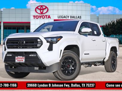 New 2025 Toyota Tacoma SR5