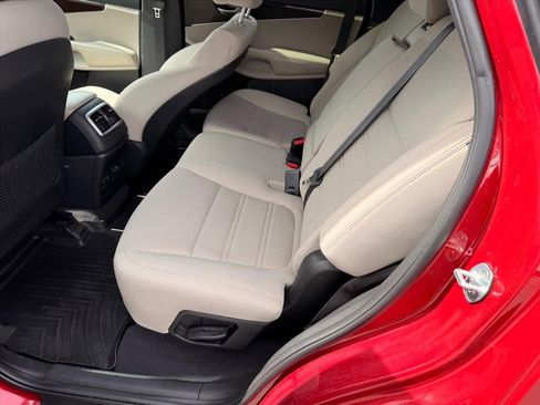 Used 2017 Kia Sorento LX image 7