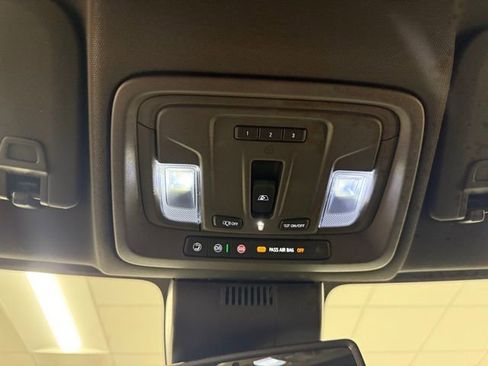 New 2026 GMC Sierra 2500 SLT w/ SLT Premium Package image 22