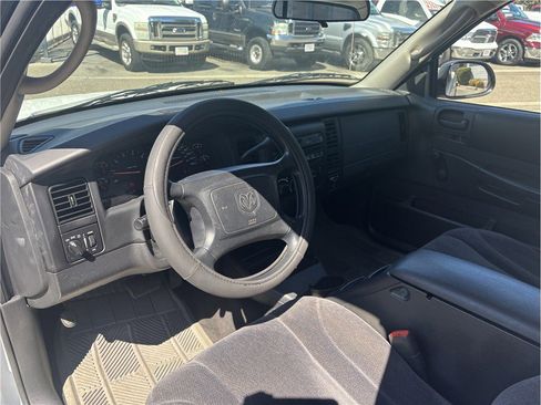 Used 2002 Dodge Dakota 2WD Club Cab image 10