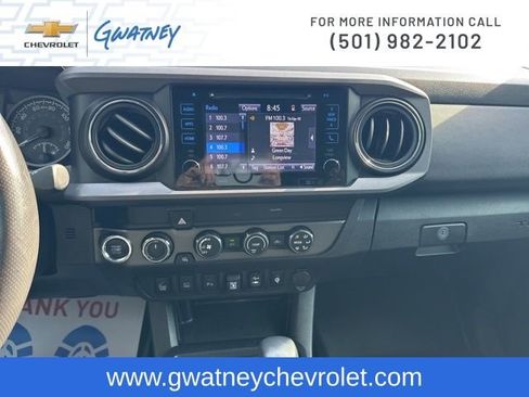 Used 2019 Toyota Tacoma TRD Sport w/ Technology Package AWD/4WD image 18