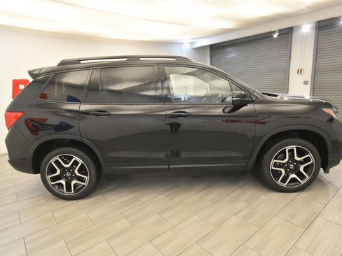 Used 2023 Honda Passport Elite image 6