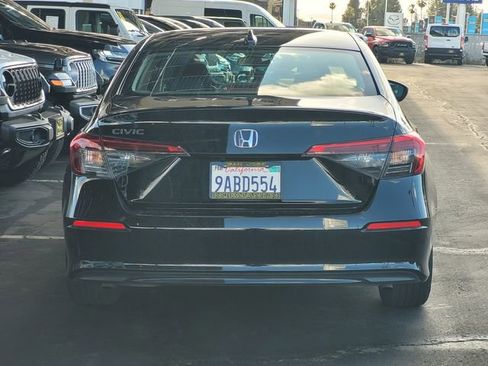 Used 2022 Honda Civic EX image 5