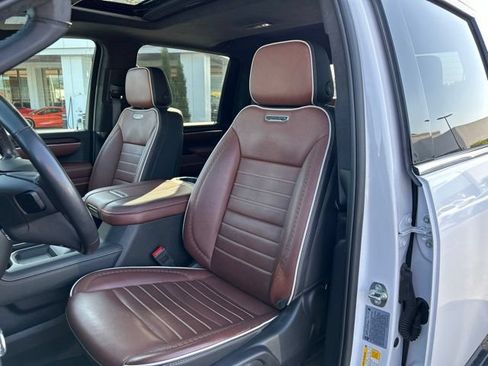 Used 2025 GMC Sierra 2500 Denali Ultimate AWD/4WD image 22