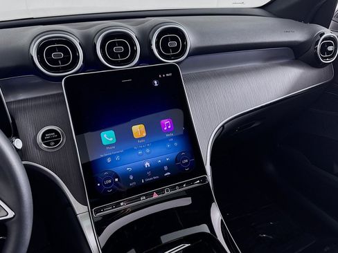 Certified 2026 Mercedes-Benz GLC 300 image 19