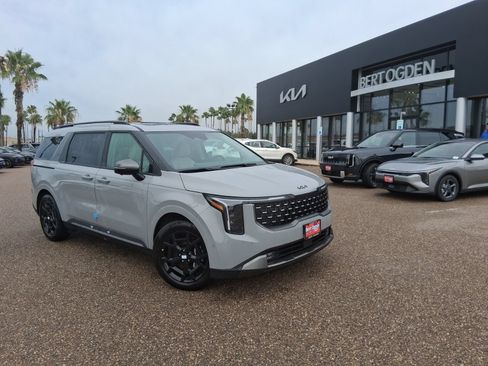 New 2026 Kia Carnival SX w/ SX Dark Edition Package FWD image 1