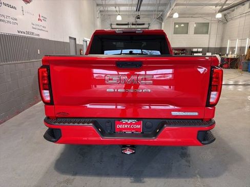Used 2025 GMC Sierra 1500 Elevation image 4