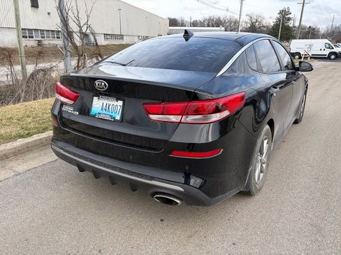 Used 2019 Kia Optima LX image 3