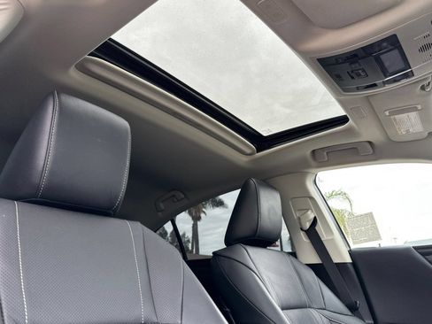 Certified 2023 Lexus ES 350 w/ Accessory Package (Z2) FWD image 19
