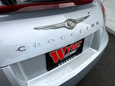 Used 2007 Chrysler Crossfire Limited RWD image 21
