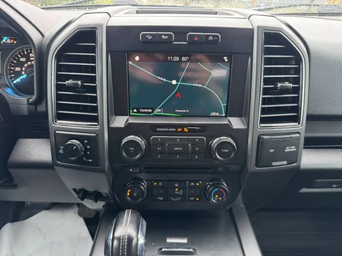 Used 2018 Ford F150 XLT w/ Equipment Group 302A Luxury AWD/4WD image 18