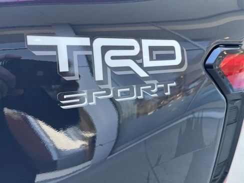 Used 2025 Toyota Tacoma TRD Sport image 25