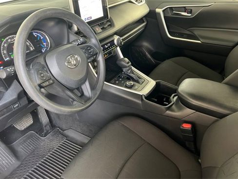 Used 2024 Toyota RAV4 XLE image 10