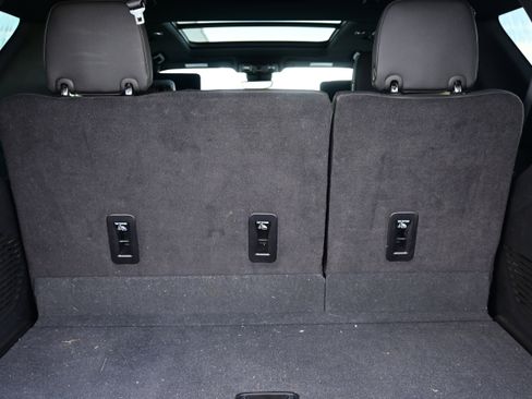 Used 2024 Chevrolet Tahoe High Country w/ Advanced Technology Package image 14