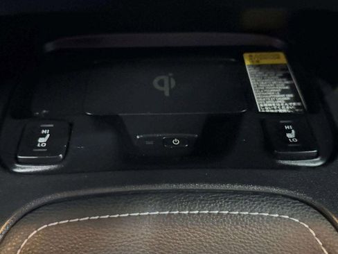 Used 2022 Toyota Corolla XSE image 23