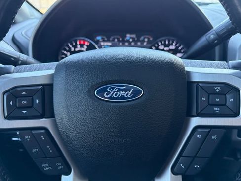 Certified 2019 Ford F350 Platinum w/ Platinum Ultimate Package image 23