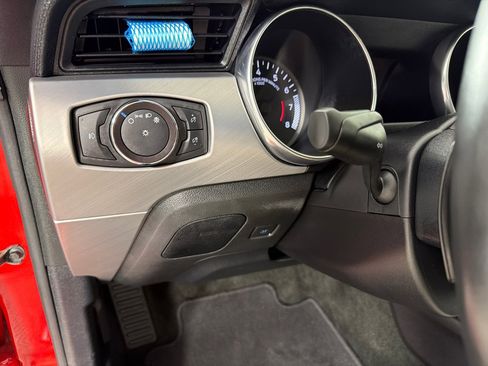 Used 2018 Ford Mustang Premium RWD image 24