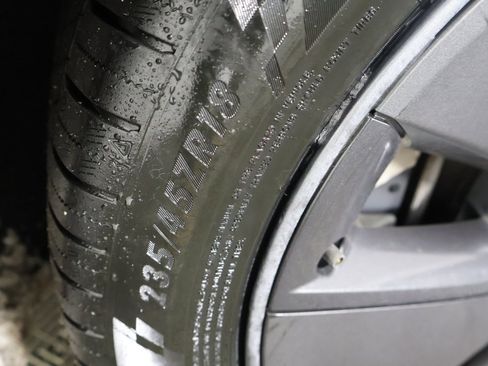 Used 2023 Tesla Model 3 Standard Range image 21