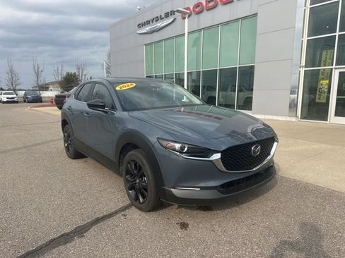 Used 2024 MAZDA CX-30 AWD 2.5 S w/ Preferred Package image 3