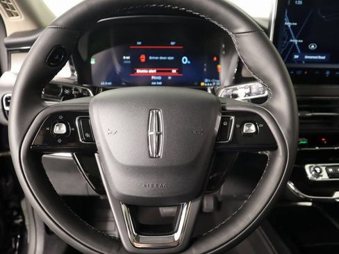 New 2025 Lincoln Corsair Grand Touring image 3