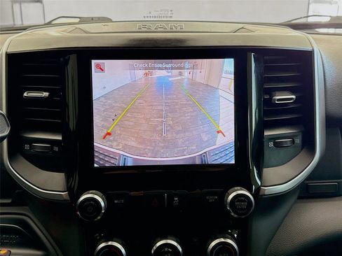 Used 2024 RAM 3500 Big Horn w/ Sport Appearance Package image 10