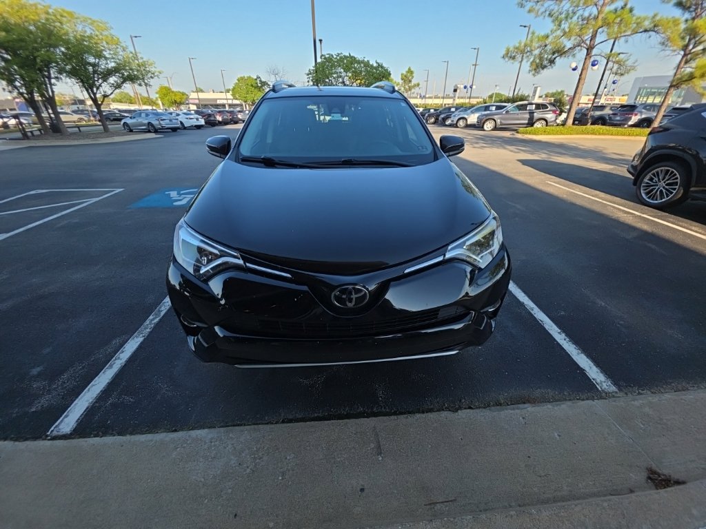 Used 2016 Toyota RAV4 Limited FWD image 3