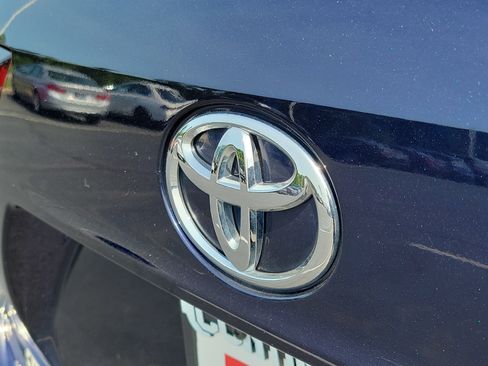 Certified 2025 Toyota Highlander Platinum AWD/4WD image 8