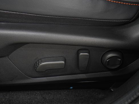 Used 2024 Subaru Crosstrek 2.5i Limited w/ Crosstrek Mirror Package AWD/4WD image 23