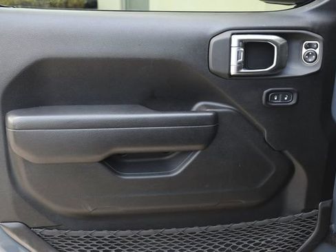 Used 2024 Jeep Wrangler Unlimited Rubicon 4xe w/ Technology Group image 24