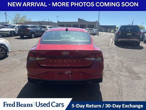 Used 2023 Hyundai Elantra SEL w/ Convenience Package FWD image 7