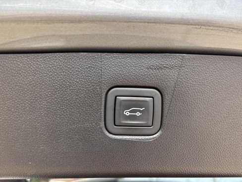 Used 2024 Chevrolet Blazer LT w/ Convenience Package FWD image 7