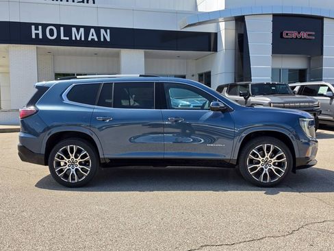 New 2026 GMC Acadia Denali Ultimate w/ LPO, Floor Liner Package AWD/4WD image 2