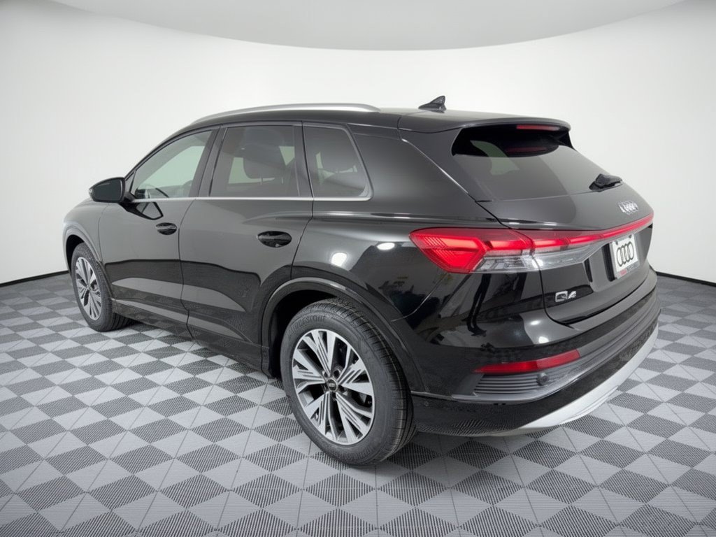 Used 2023 Audi Q4 e-tron Premium Plus w/ Premium Plus RWD image 3