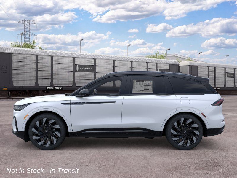 New 2026 Lincoln Nautilus Reserve AWD/4WD image 3