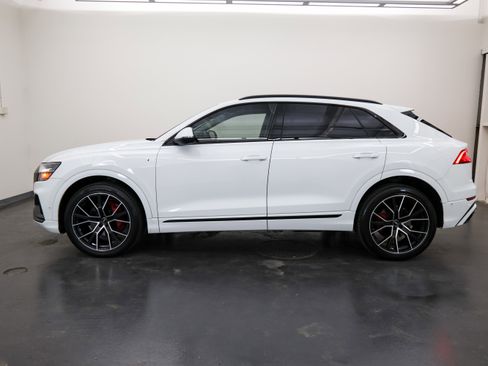 Used 2019 Audi Q8 Prestige AWD/4WD image 6