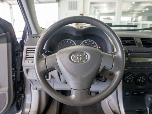 Used 2009 Toyota Corolla FWD image 11