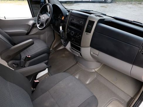 Used 2012 Freightliner Sprinter 2500 image 16