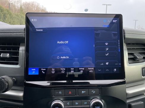 Used 2024 Ford Expedition Max XLT image 27