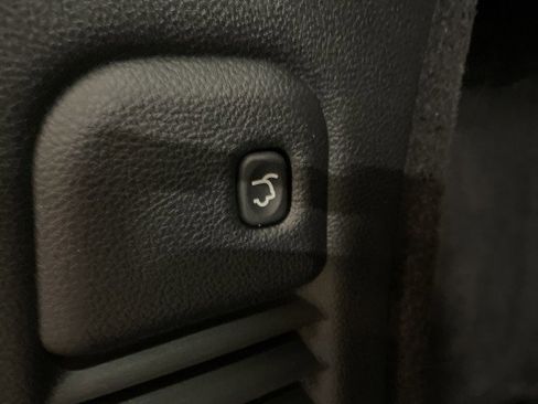 Used 2024 Dodge Durango GT image 28