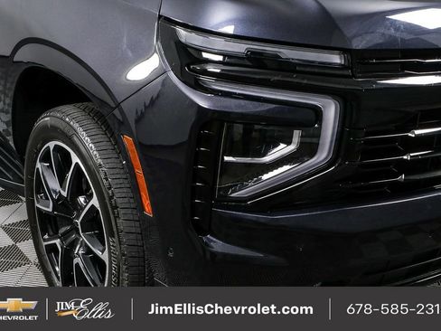 Used 2025 Chevrolet Suburban RST w/ Comfort Package image 40