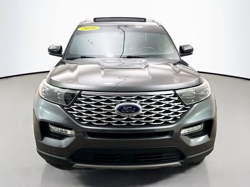 Used 2020 Ford Explorer Platinum w/ Premium Technology Package AWD/4WD image 2