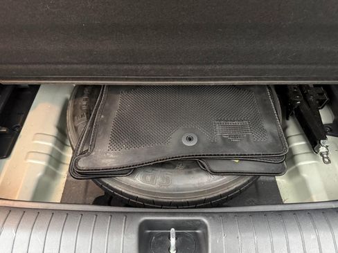 Used 2021 Kia Sportage LX image 17