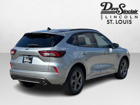 Used 2024 Ford Escape ST-Line w/ Tech Pack #1 AWD/4WD image 3