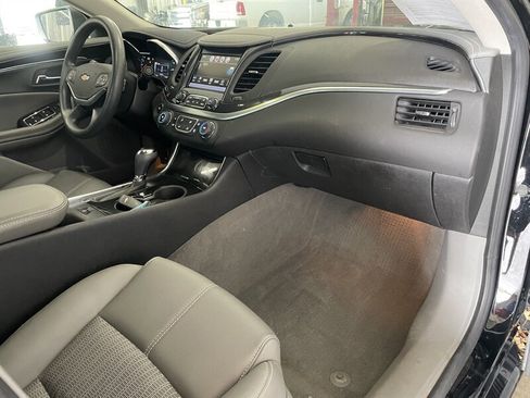 Used 2018 Chevrolet Impala LS FWD image 20