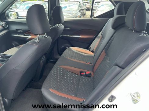Used 2023 Nissan Kicks SR FWD image 17